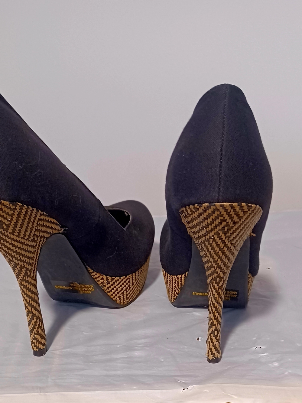 Charlotte Russe Black Platform Pumps with Woven Accent - Picture 2 of 3